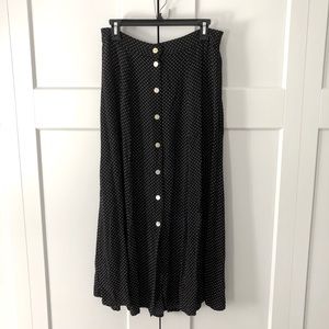Women’s button front mid line skirt